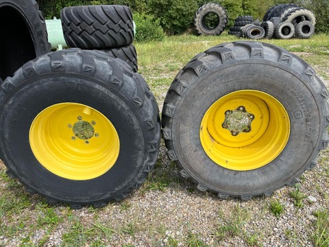 BKT 500/60 R22.5 Flotation Radial FL 630