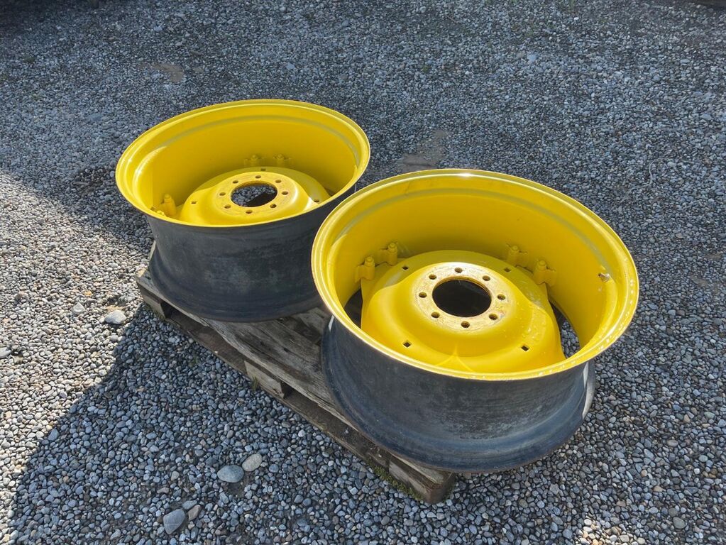 John Deere W13 x 28 3