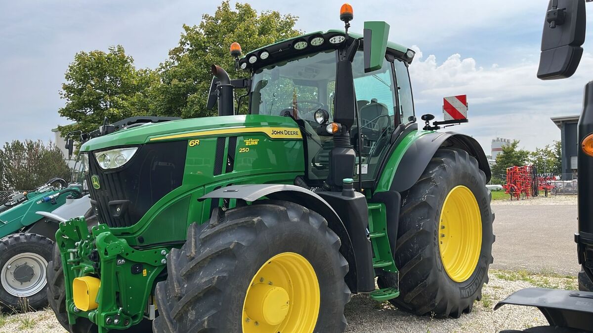 John Deere 6R250 / 6R250 2