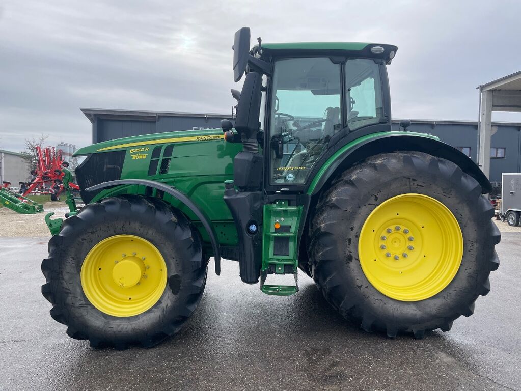John Deere 6250R 2