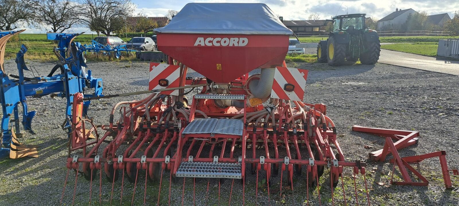 Kuhn HR 3002D +Accord DA Pneumatic 3,0 m breit 3