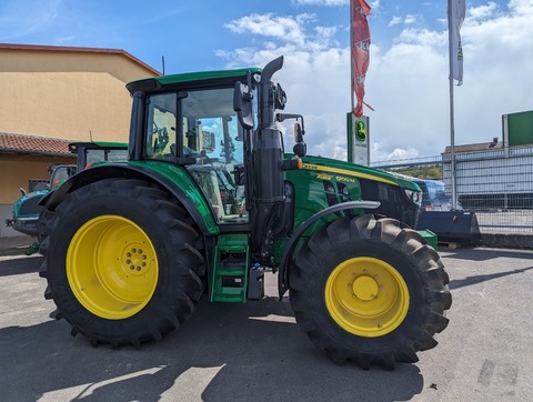 John Deere 6100M