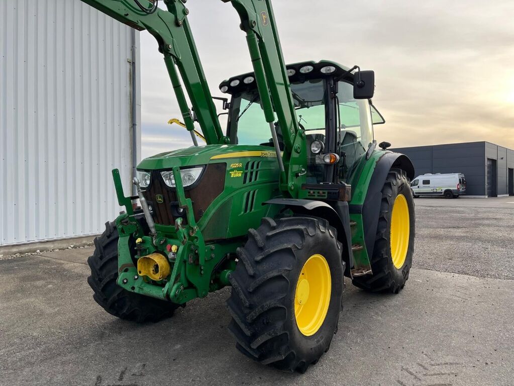 John Deere 6125R 2