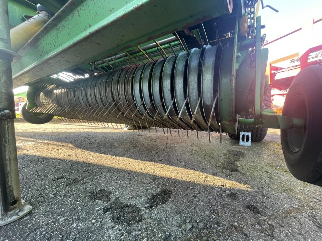 Krone Comprima F 155 XC 3