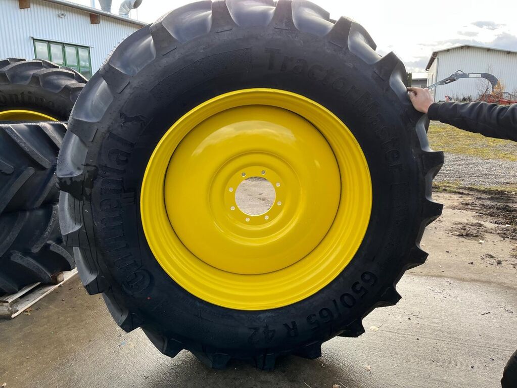 Continental 650/65 R42 Continental  3