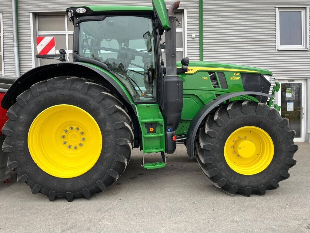 John Deere 6R195 3