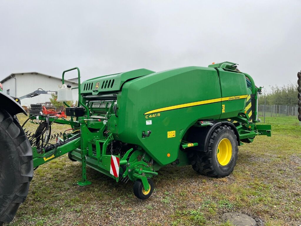 John Deere C441R mit Mantelfolienbindung 2