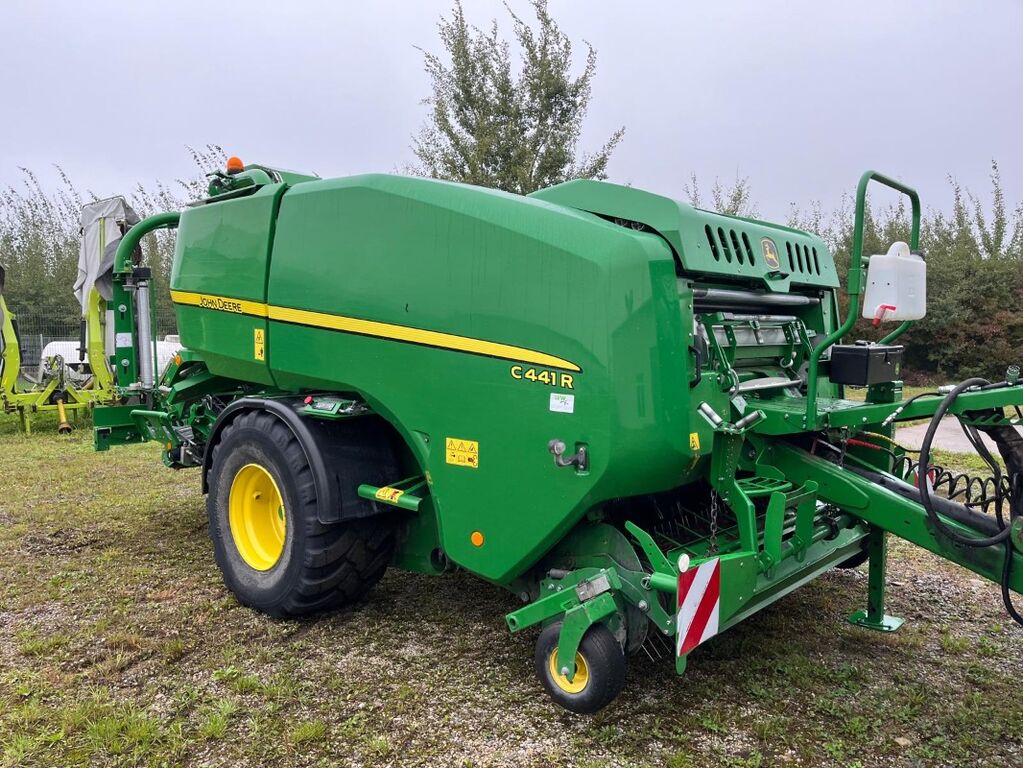 John Deere C441R mit Mantelfolienbindung 3
