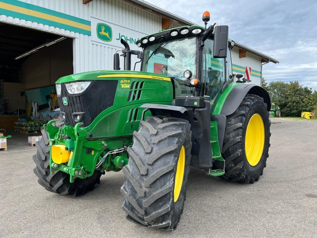 John Deere 6215R 2