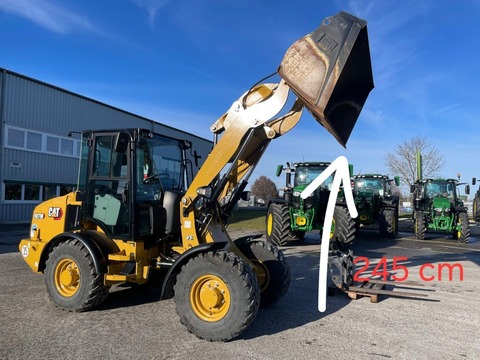 CAT 907M