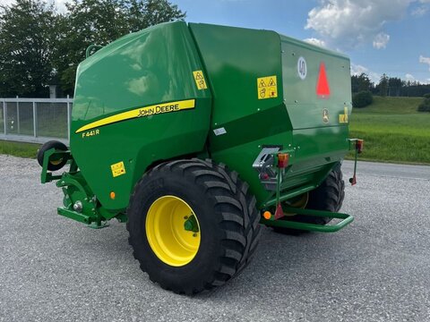 John Deere F441R 3