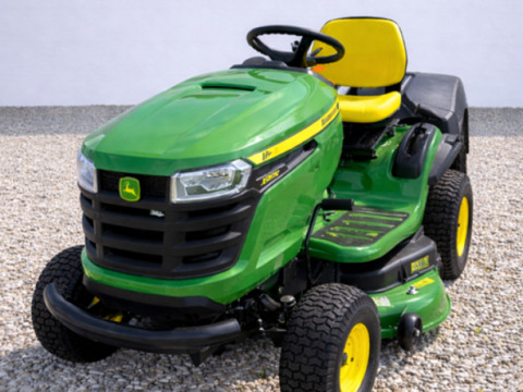 John Deere X167R