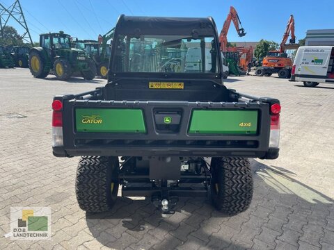 John Deere Gator HPX 815E 3