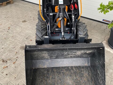 Skid Steer GS 900 2