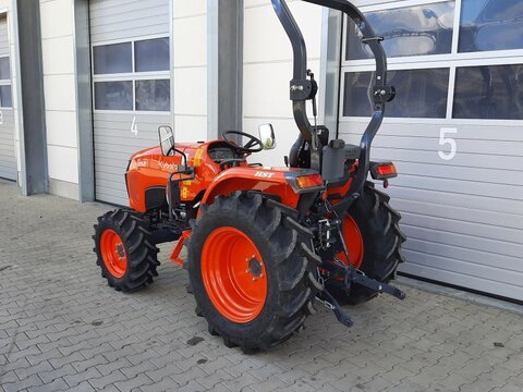 Kubota L1-382 3