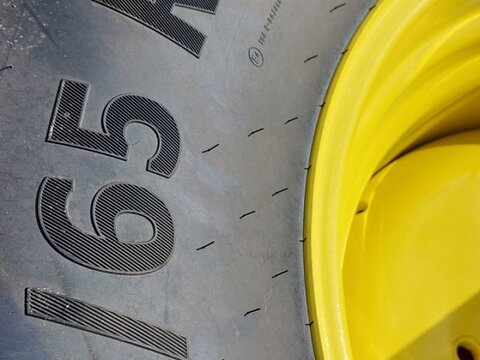 Continental 710/70R38 + 600/65R28 2