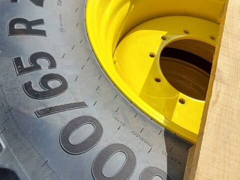 Continental 710/70R38 + 600/65R28 3