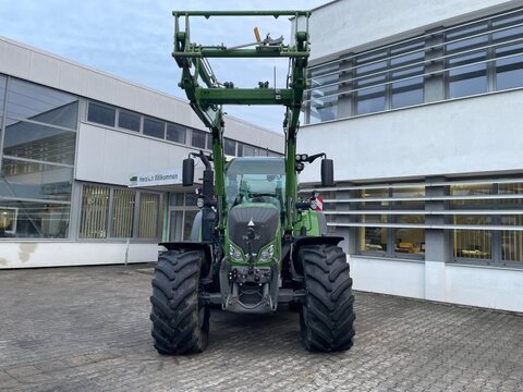 Fendt 724 Vario mit Frontlader 2