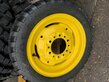 John Deere 200/60-15