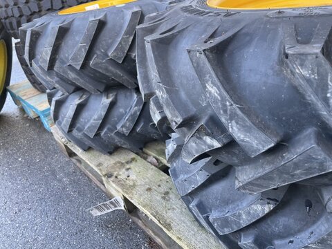JCB 4Stück 255/75-15.3 3