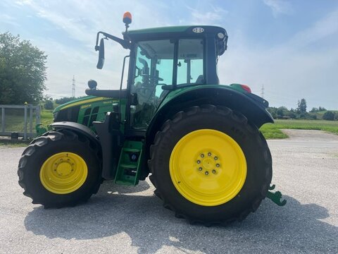 John Deere 6120M 3