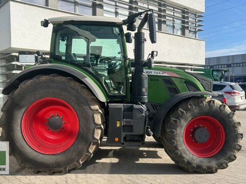 Fendt 724 Vario ProfiPlus 3