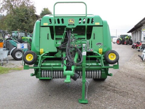 John Deere F441M 2