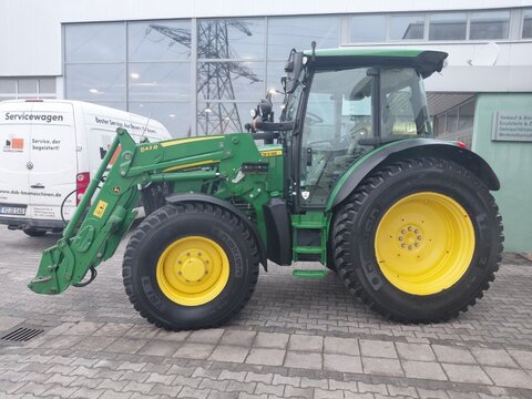 John Deere 5090 R 3