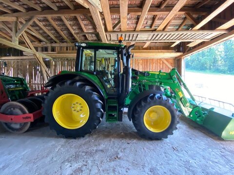 John Deere 6120M