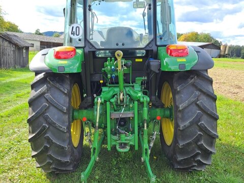 John Deere 5070M 5070 M 47900€ 3
