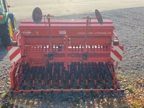 Kuhn HR3003 D u. Integra 3
