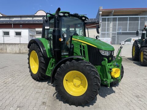 John Deere 6120M 2