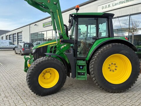John Deere 6090M 2