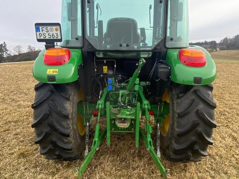 John Deere 5058E 3
