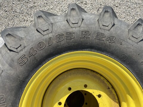 Trelleborg 540/65 R24 u. 600/65 R38 3