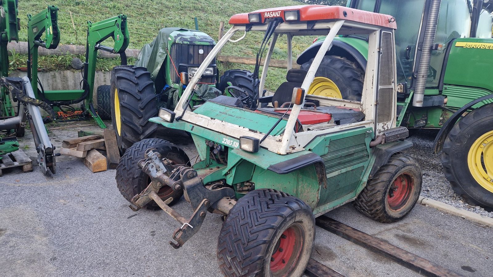 Rasant KOMBITRAC 2205  1