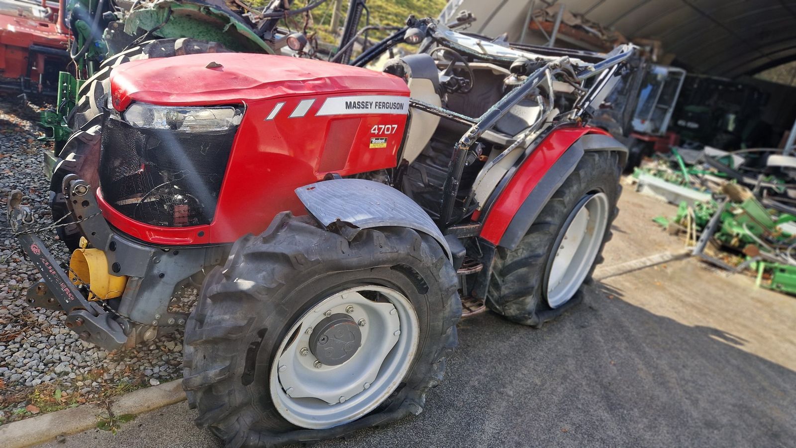 Massey Ferguson MF 4707 Basis 3