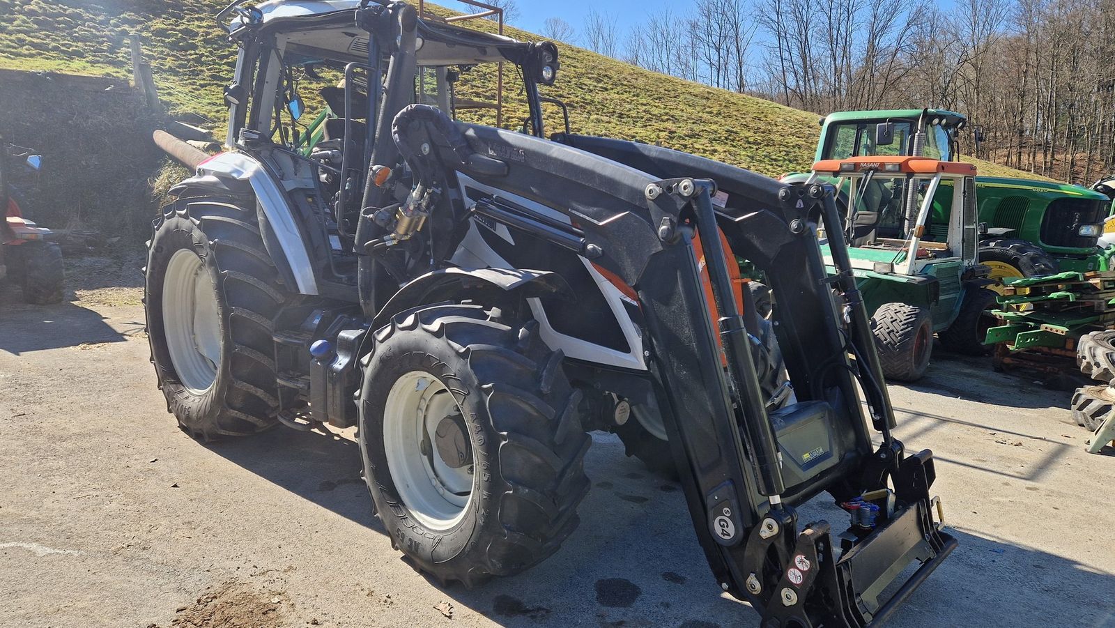 Valtra A 115 3