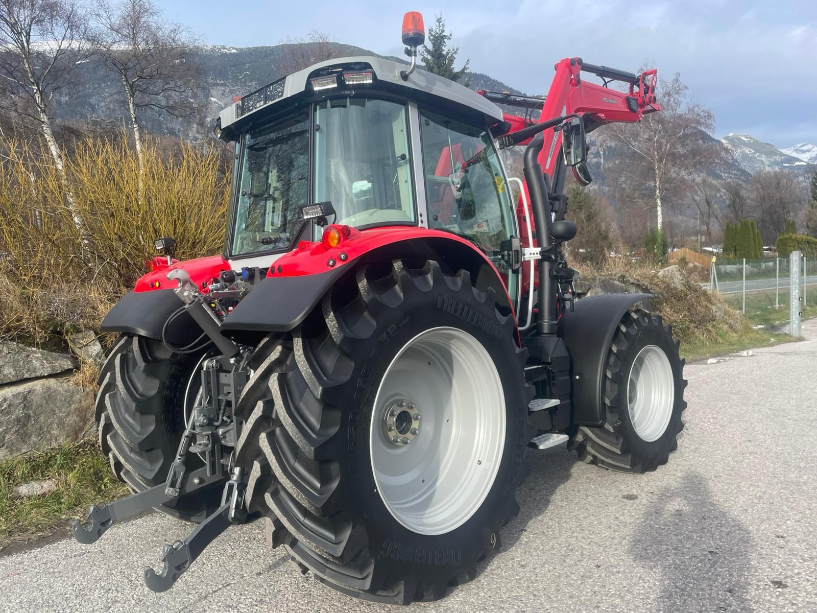 Massey Ferguson MF 5S.145 Dyna-6 Exclusive 2
