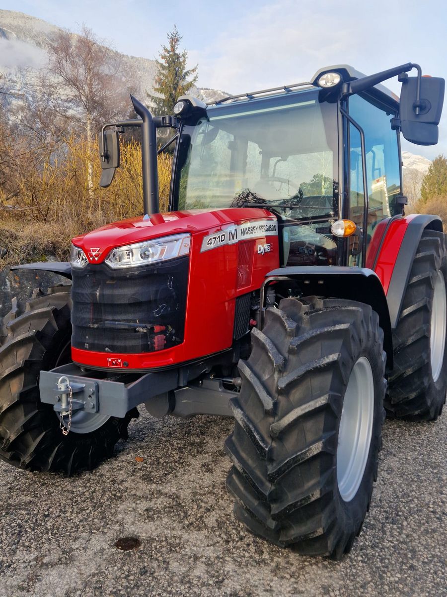 Massey Ferguson MF 4710 M Kabine 3