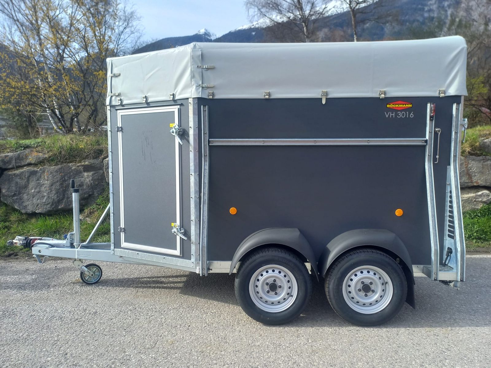 Böckmann Viehanhänger VA 3016/24 2400kg 1