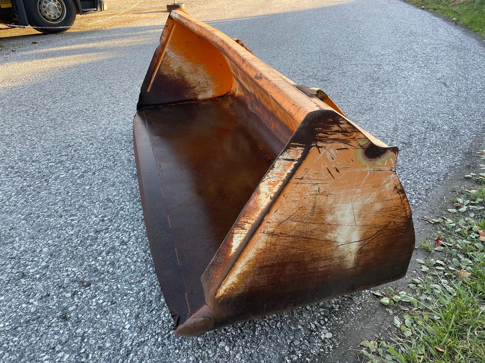 Hauer Leichtgutschaufel 2400mm 1