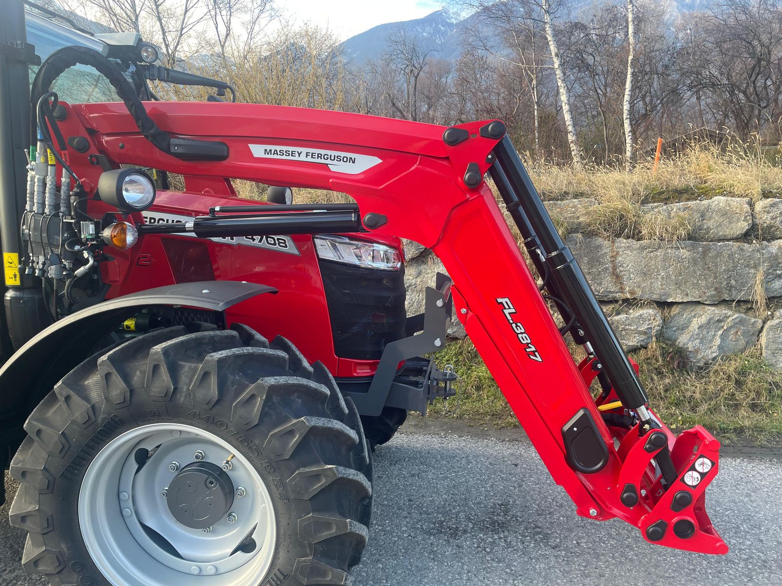 Massey Ferguson MF 4708 M Kabine 2
