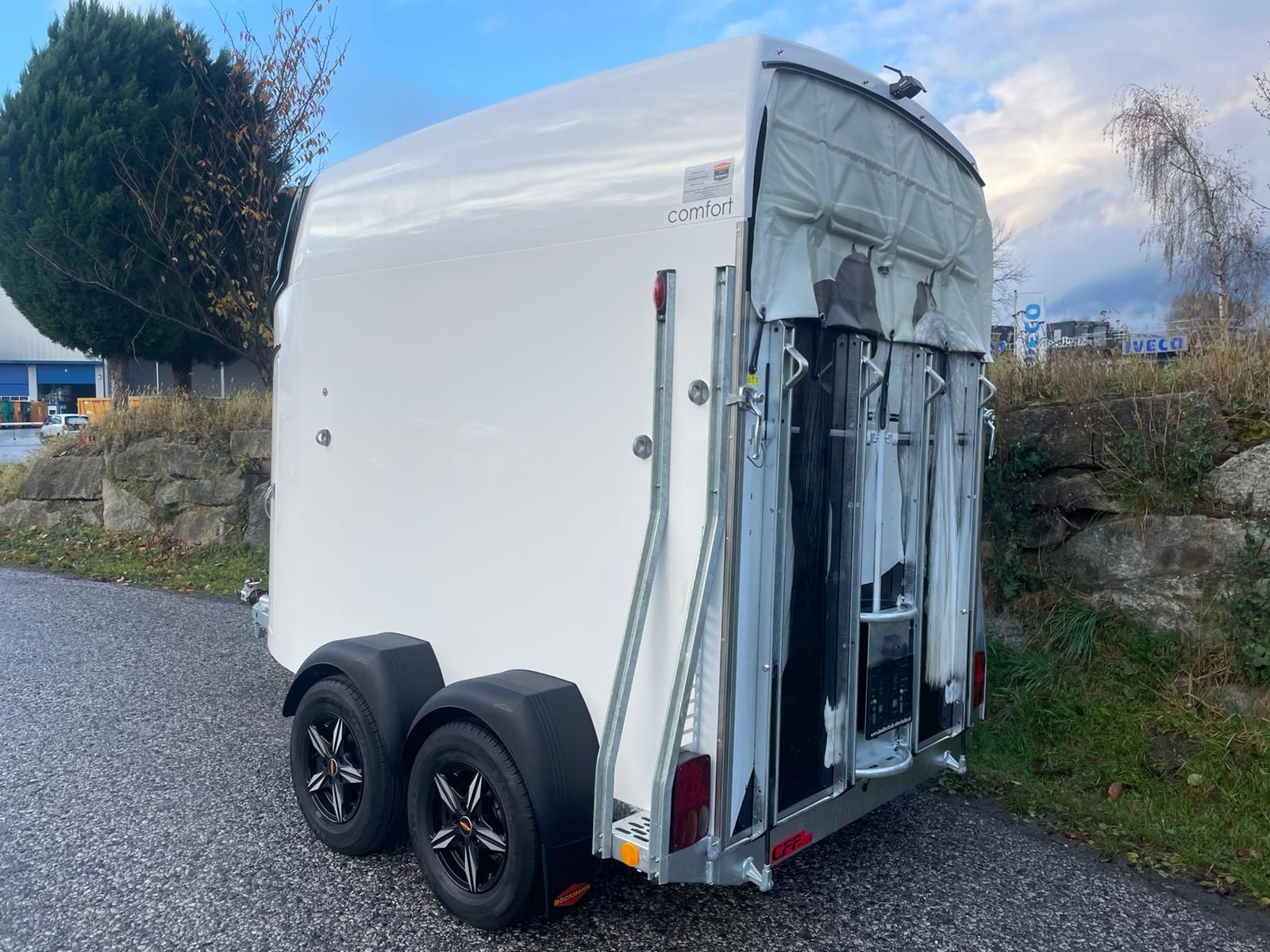 Böckmann Pferdeanhänger Comfort 2400kg 3