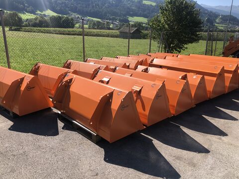 Hauer Erdschaufel Schüttgutschaufel Leichtgutschaufel