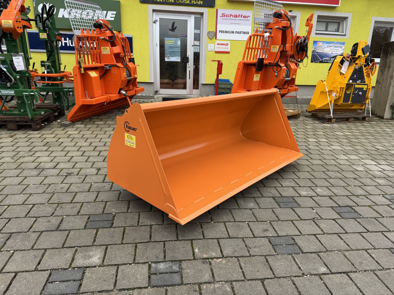 Hauer LGS-L 220 Leichtgutschaufel  2