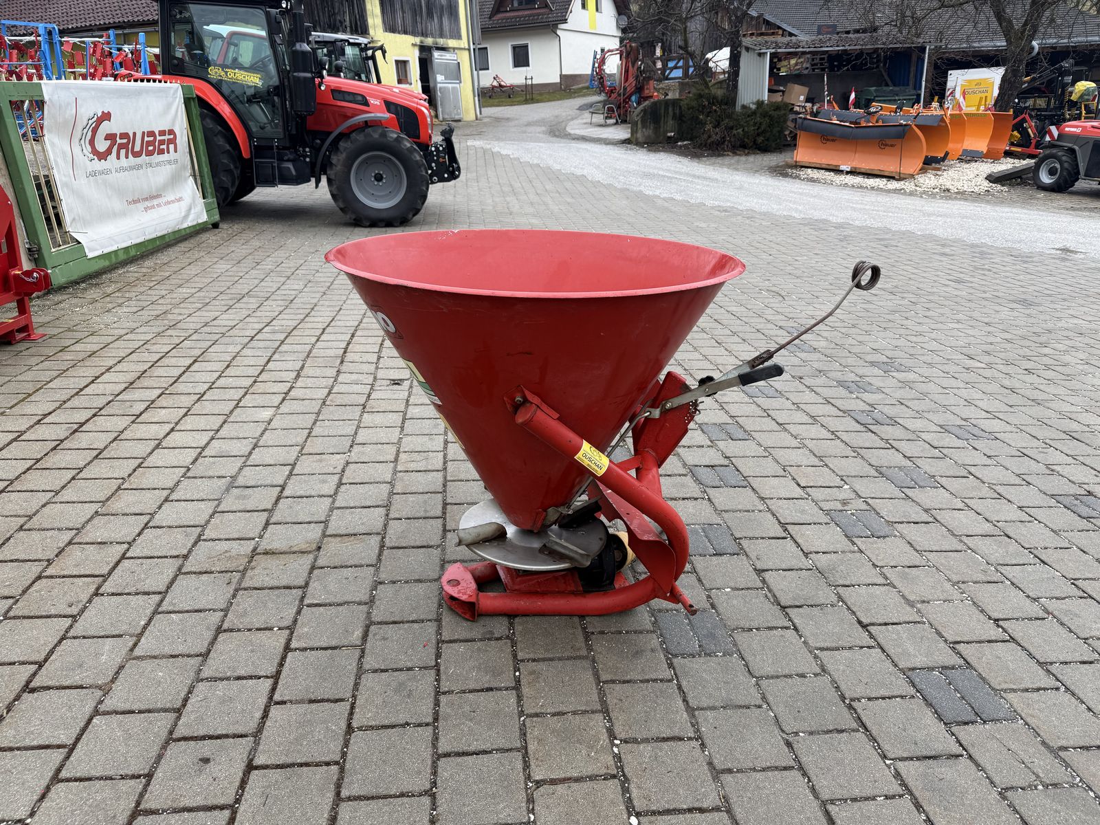 Cosmo Tellerstreuer 250Liter 3
