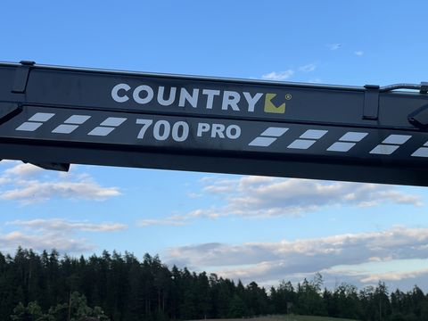 Country 90S mit 700Pro Forstanhänger 