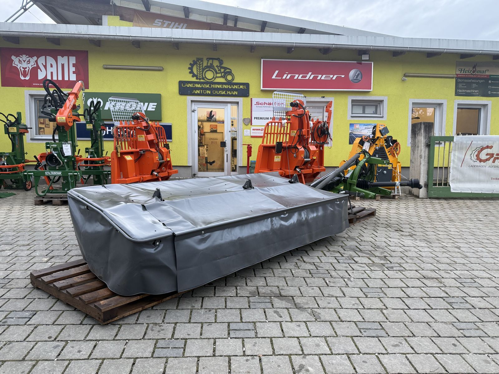 Fendt Slicer 320P Heckscheibenmähwerk  2