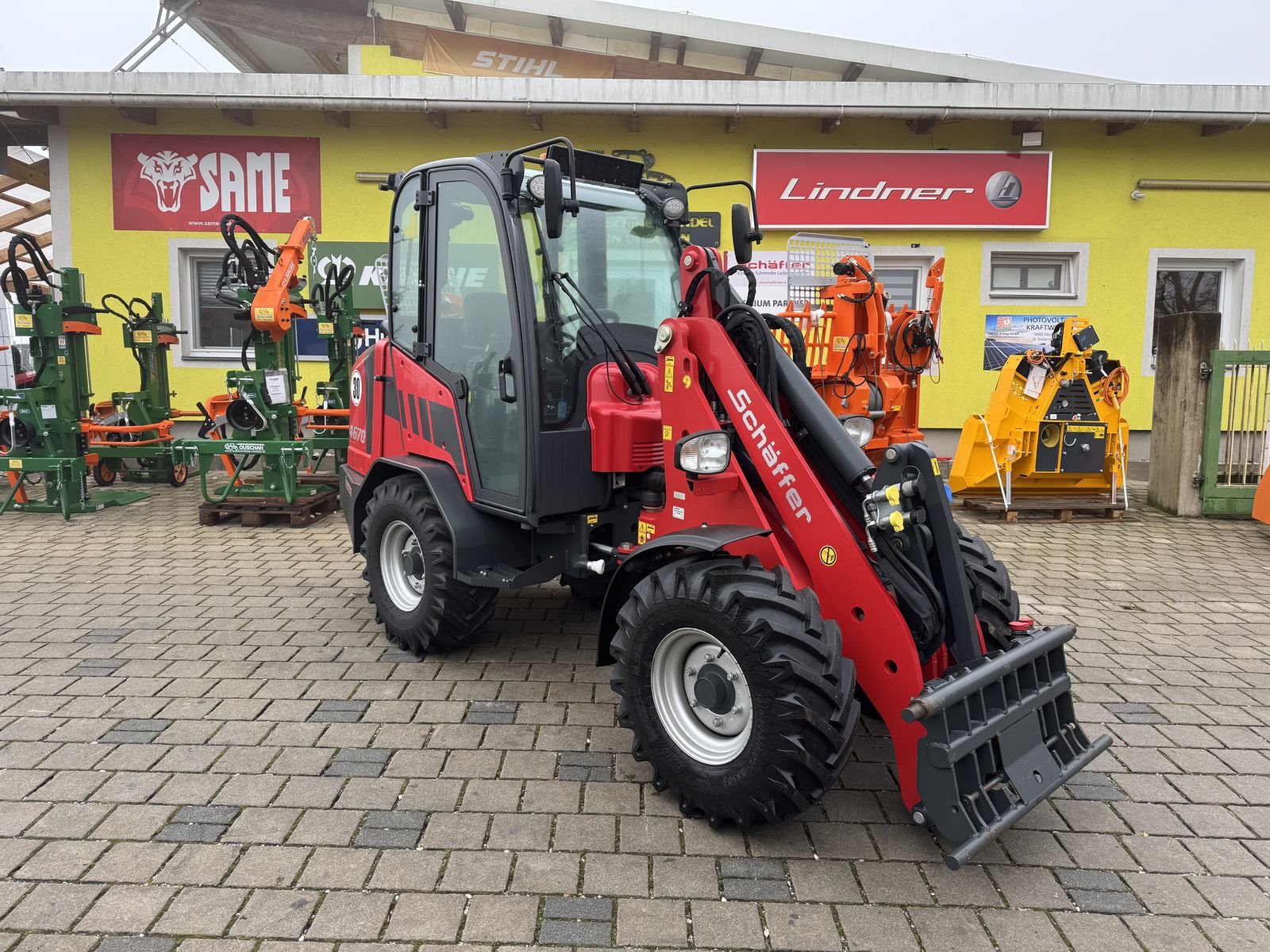 Schäffer 4670 Hoflader  1